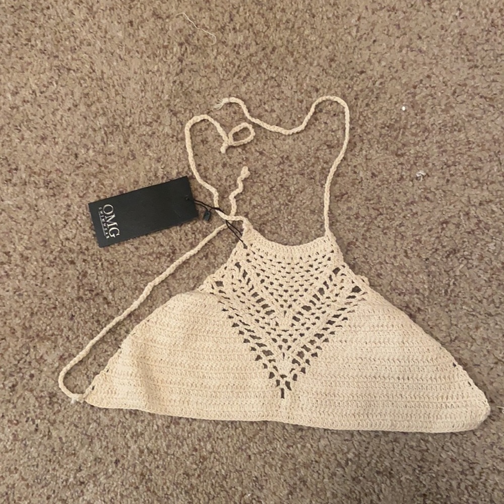 Halter Tops - Picture 3 of 4